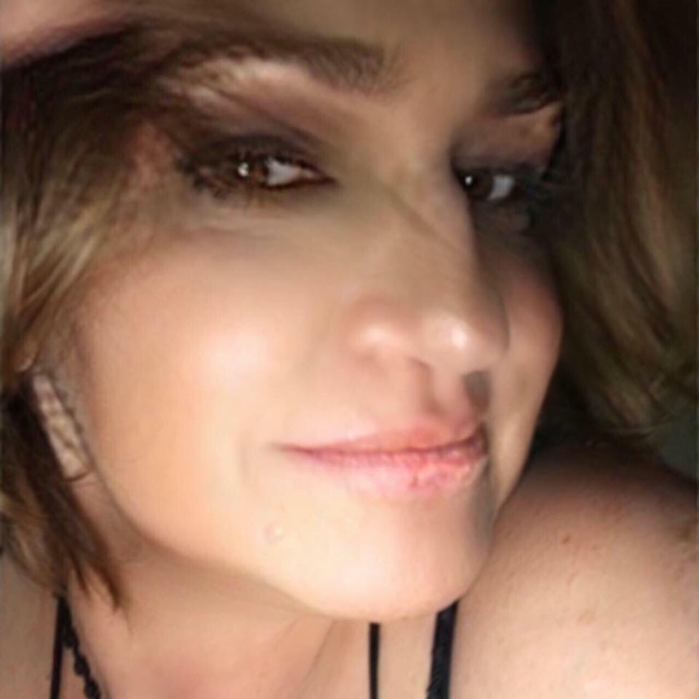 Meet your Posher, Mina